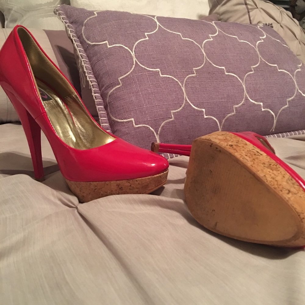 Heels - Picture 2 of 4